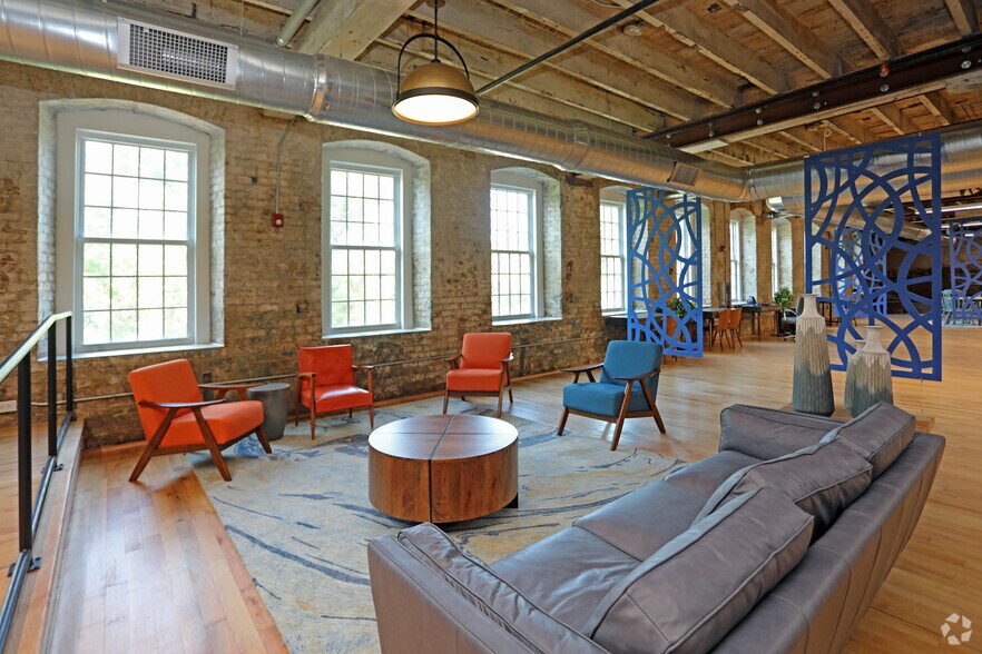 More Photos Of 116 E Main St, Haw River Apartments For Lease