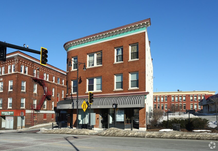 More Photos Of 644-648 North St, Pittsfield Storefront Retail Residential For Lease