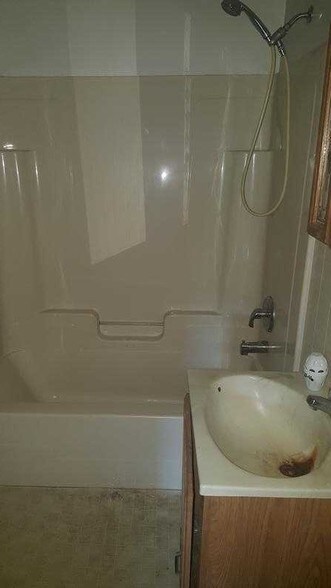 More Photos Of 2010-2012 Clayton Mill Rd, Mill River Specialty For Sale