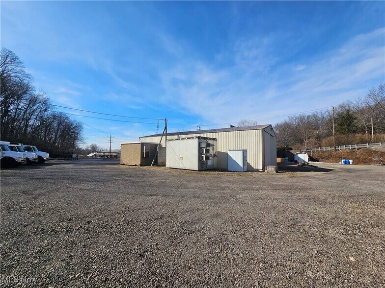 More Photos Of 1344 Cove Rd, Weirton Flex For Lease
