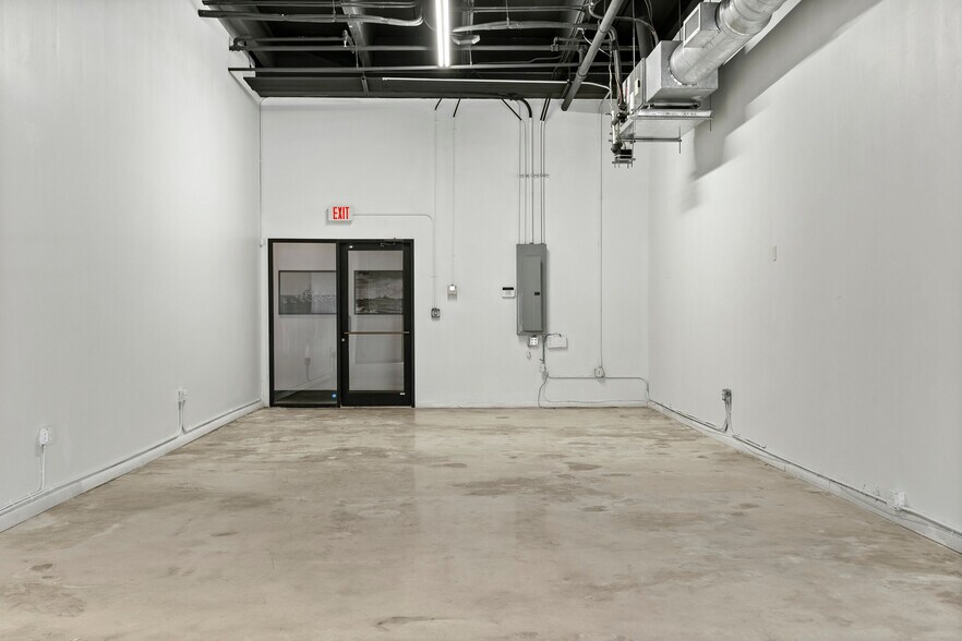 More Photos Of 2750 NW 3rd Ave, Miami Storefront Retail Office For Lease