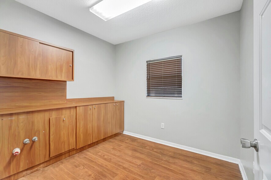 More Photos Of 28953 Wesley Chapel Blvd, Wesley Chapel Office For Lease