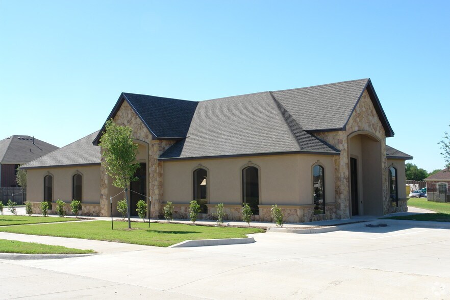 More Photos Of 50 Forest Mill Trl, Mansfield Medical For Lease