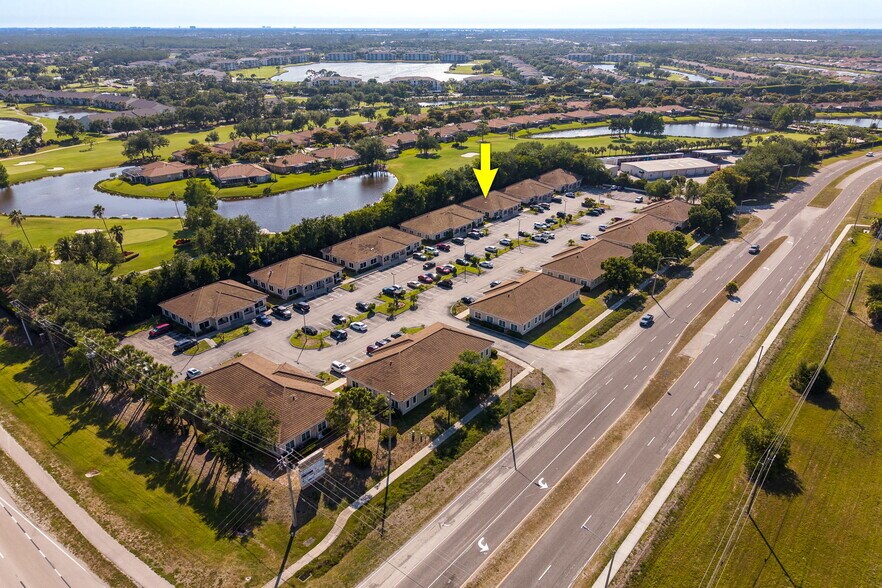 More Photos Of 4968 Royal Gulf Cir, Fort Myers Medical For Sale