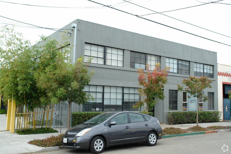 More Photos Of 2332 5th St, Berkeley Office For Lease