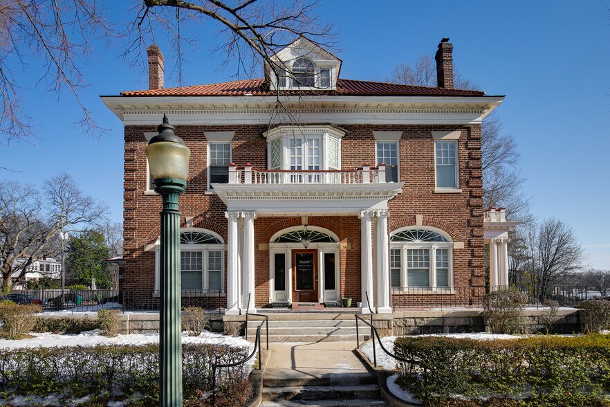More Photos Of 311 S Arthur Ashe Boulevard, Richmond Office Residential For Sale