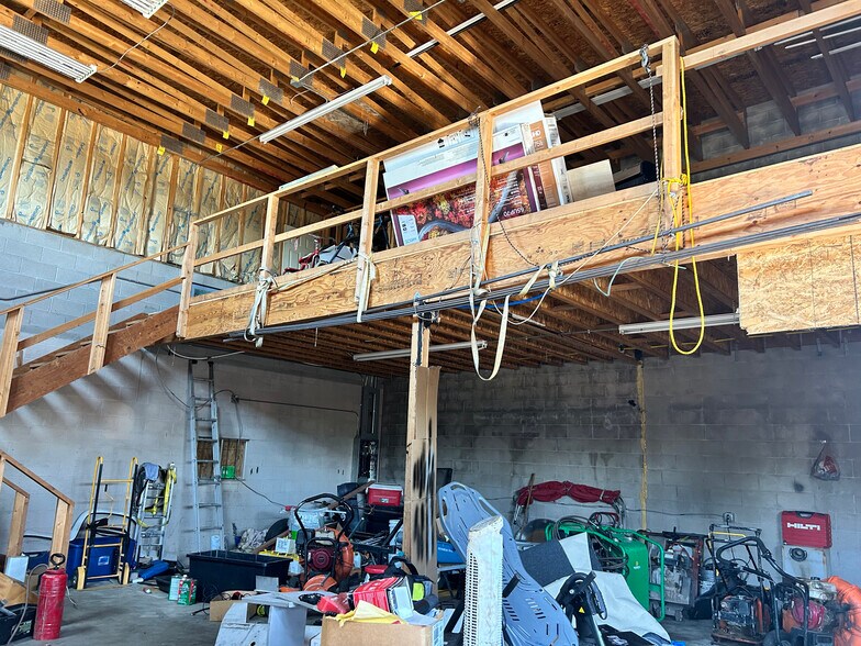 More Photos Of 6838 Lowell Blvd, Denver Warehouse For Sale