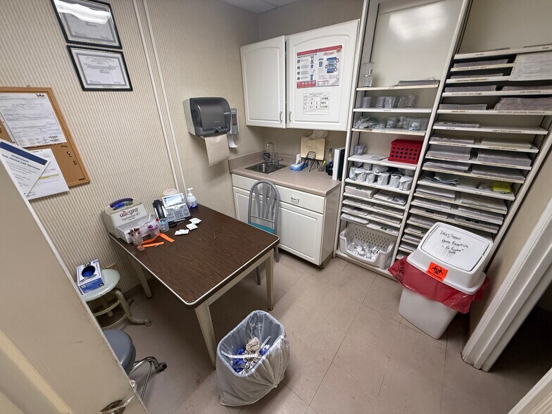 More Photos Of 1423 Palmetto Rd, Tupelo Healthcare For Sale