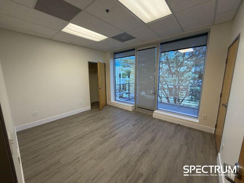 More Photos Of 28348 Constellation Rd, Valencia Warehouse For Lease