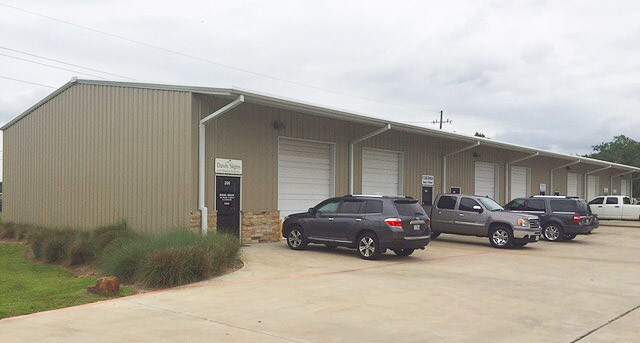 More Photos Of 6115 FM 762 Rd, Richmond Warehouse For Lease