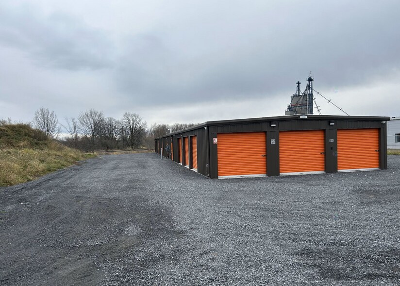 Primary Photo Of 2015 Ch Ridge, Huntingdon Warehouse For Sale