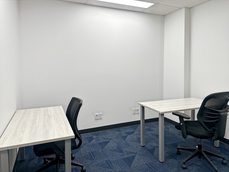 More Photos Of 2125 11th Av, Regina Coworking Space