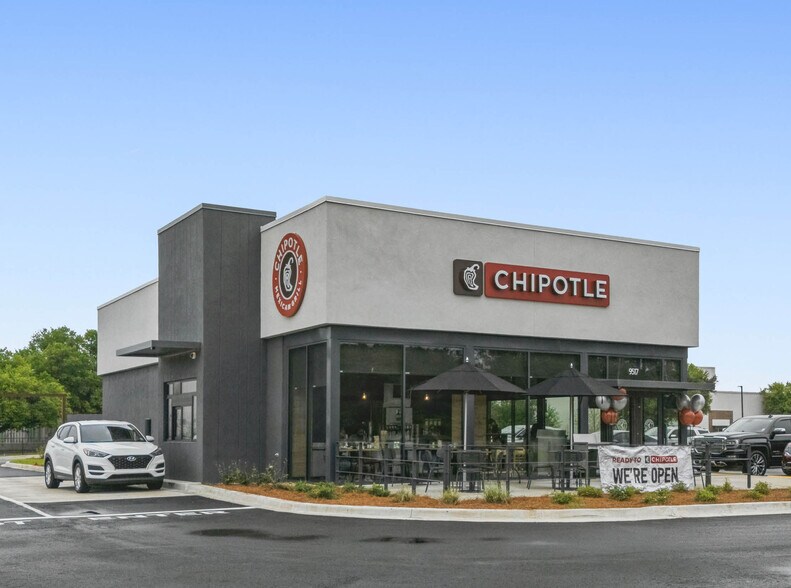 Primary Photo Of 9521 Mansfield rd, Shreveport General Retail For Sale