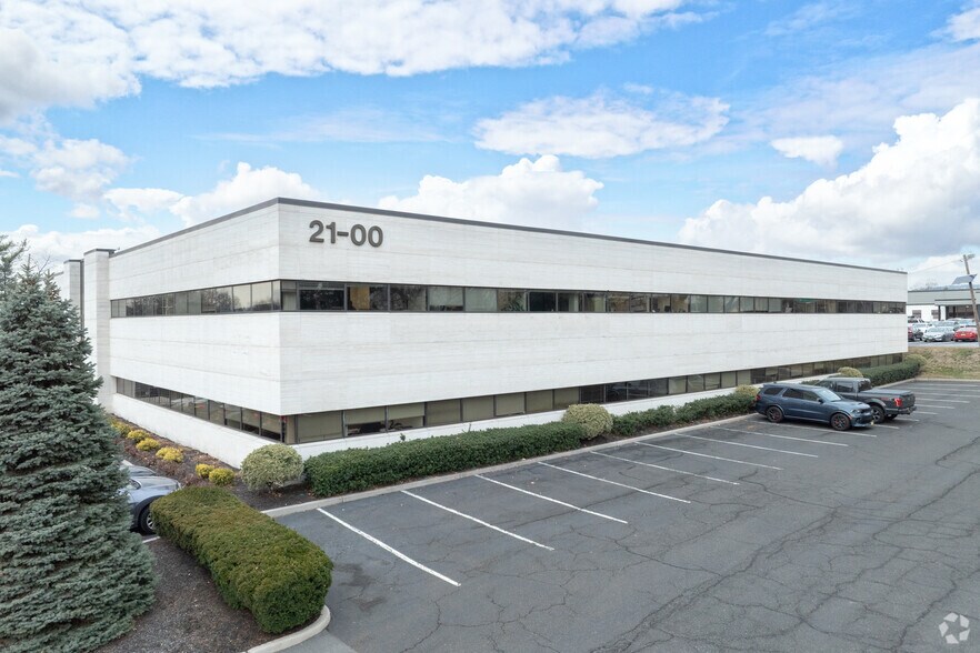 More Photos Of 21-00 State Route 208, Fair Lawn Office For Lease