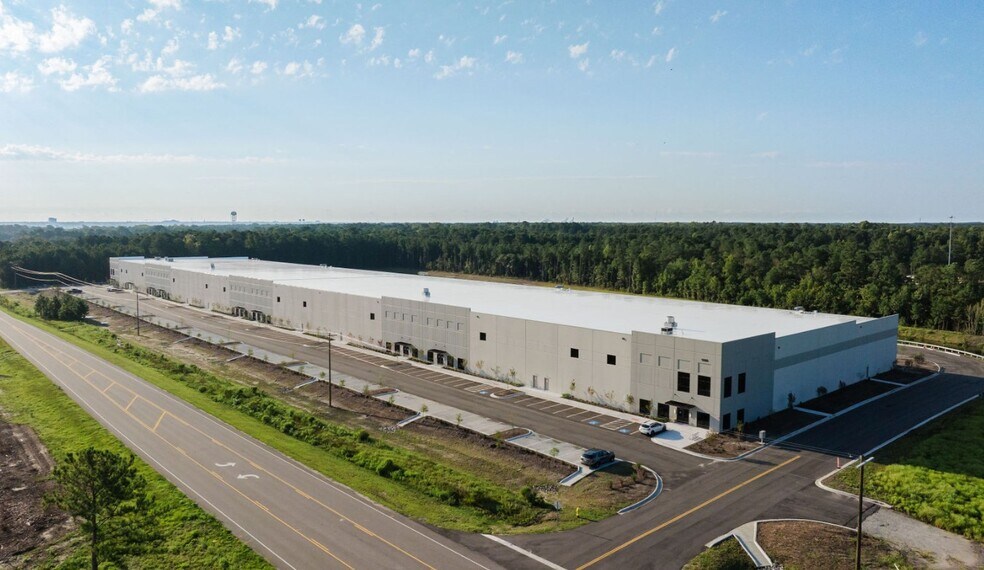 More Photos Of 1203 Cedar Hill Rd, Navassa Warehouse For Lease