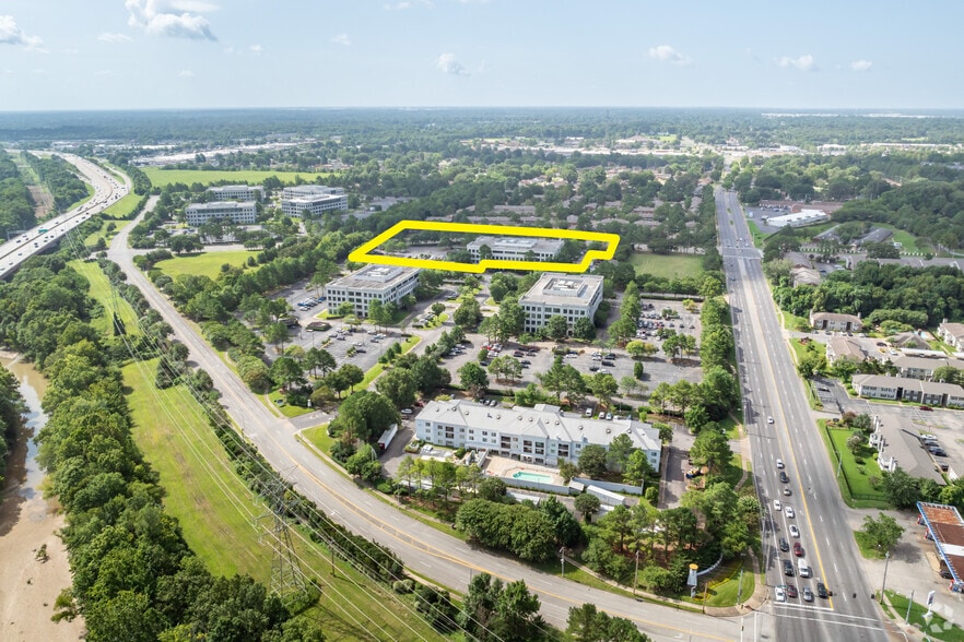 More Photos Of 6625 Lenox Park Dr, Memphis Office For Lease