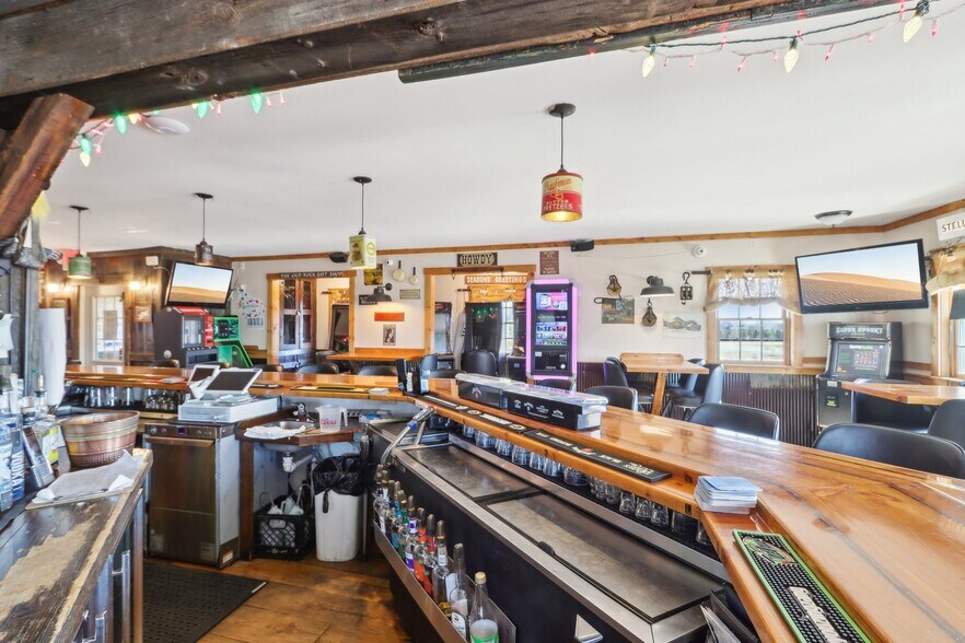 More Photos Of W11070 Hwy 16 & 60, Columbus Restaurant For Sale