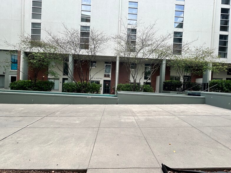 More Photos Of 620 Glen Iris Dr, Atlanta Apartments For Sale