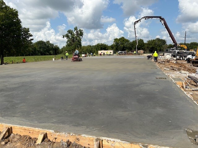 More Photos Of 8256 Bailey Rd, Manvel Storefront For Lease