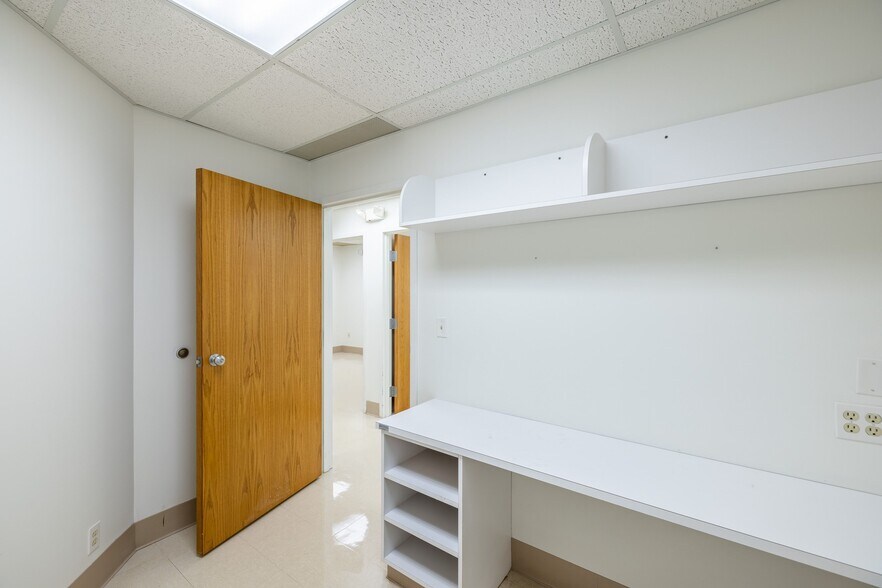 More Photos Of 80 West Ave, Brockport Medical For Lease