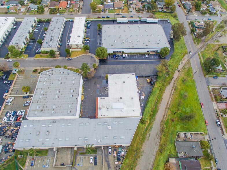 More Photos Of 510 Birch Ct, Colton Warehouse For Sale