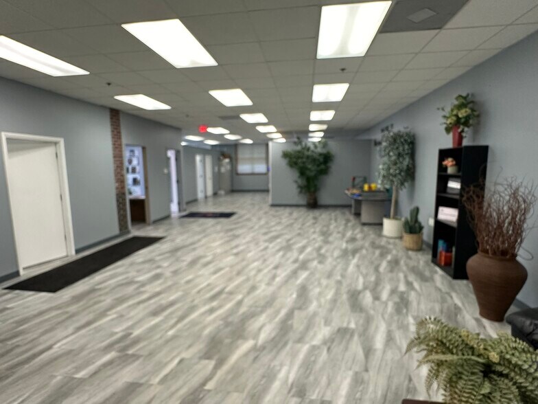 More Photos Of 1800 Churchman Ave, Indianapolis Manufacturing For Lease