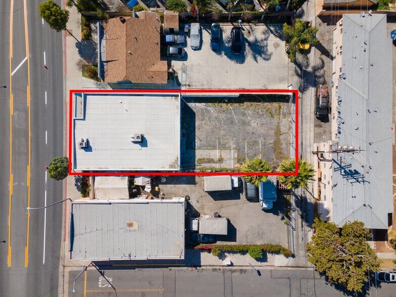 More Photos Of 3579 Gage Ave, Bell Medical For Sale