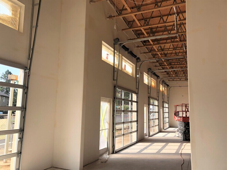 More Photos Of 1031 NE Lafayette Ave, Mcminnville Restaurant For Sale