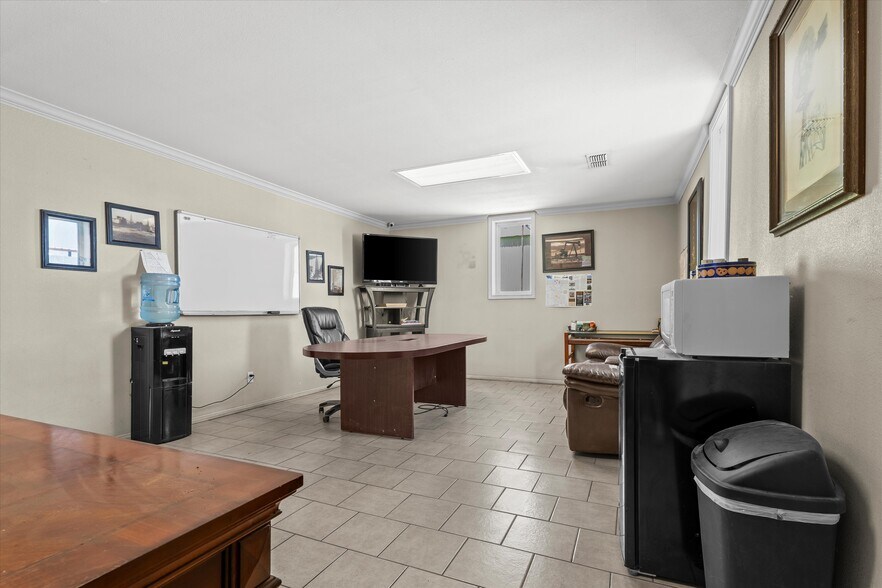 More Photos Of 211 S Lynn Ave, Lamesa Land For Sale