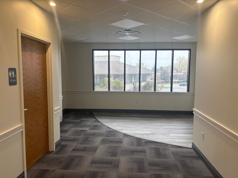More Photos Of 1829 Maple Rd, Williamsville Medical For Lease