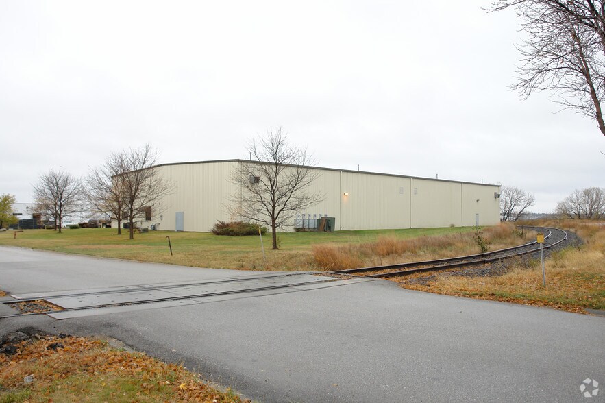 More Photos Of 3521 NW 15th St, Lincoln Warehouse For Sale