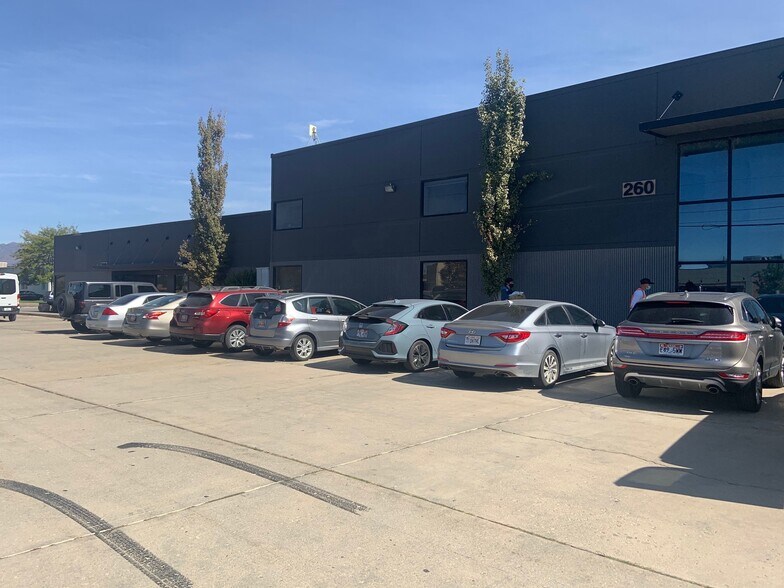 More Photos Of 210-290 N Redwood Rd, North Salt Lake Light Manufacturing For Lease