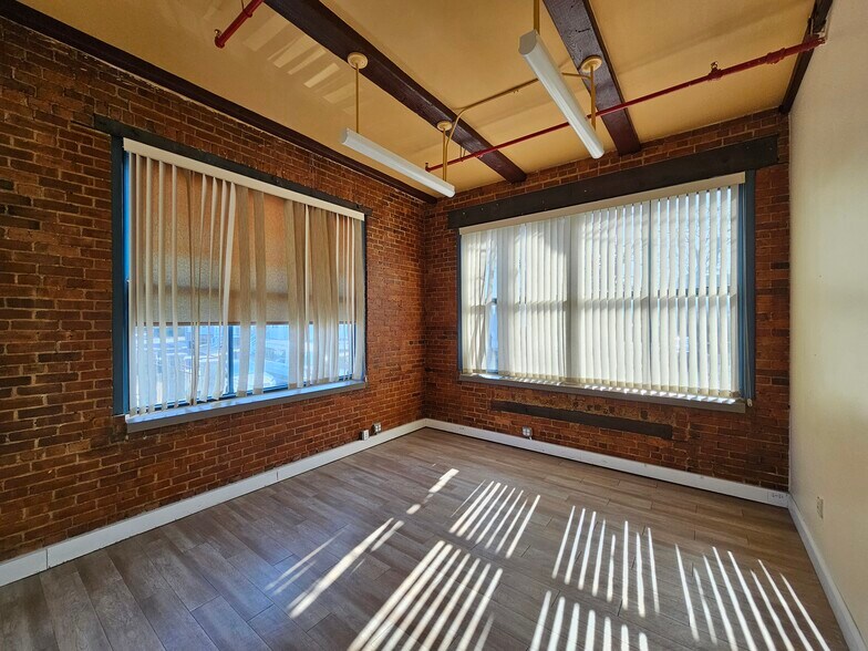 More Photos Of 20 Linden St, Allston Office For Lease