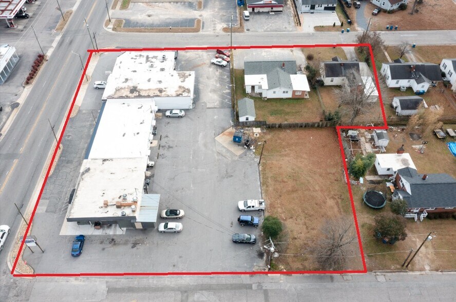 More Photos Of 1401-1415 W Cumberland St, Dunn General Retail For Sale