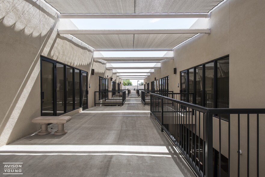 More Photos Of 8952 E Desert Cove Ave, Scottsdale Medical For Lease