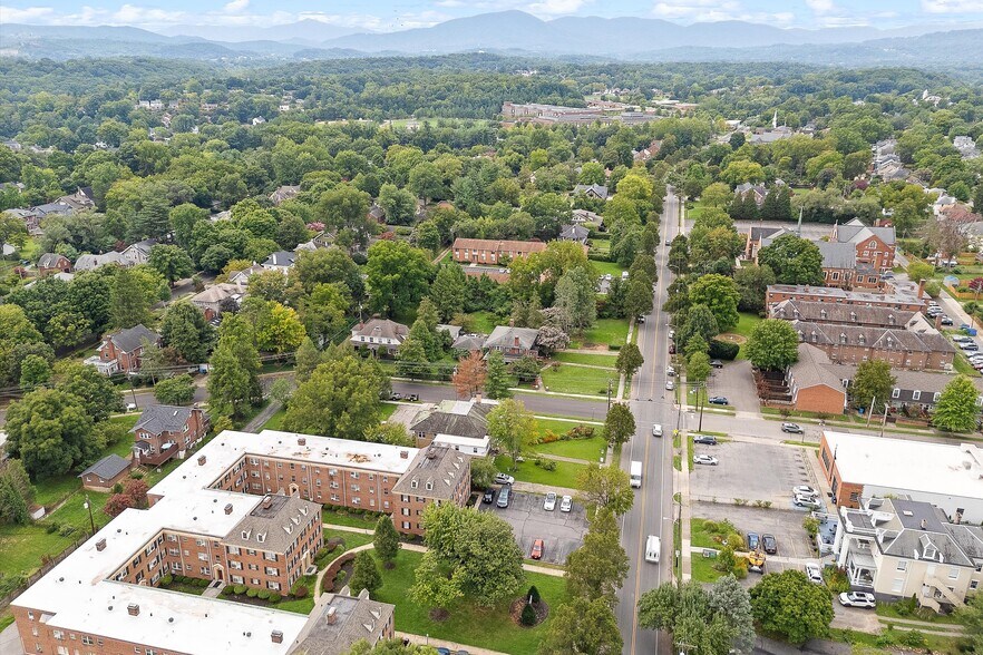 More Photos Of 1736 Grandin Rd SW, Roanoke Apartments For Sale