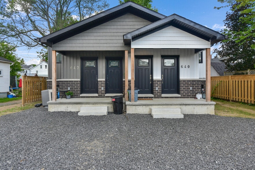 Primary Photo Of 642 West St W, Prescott Apartments For Sale