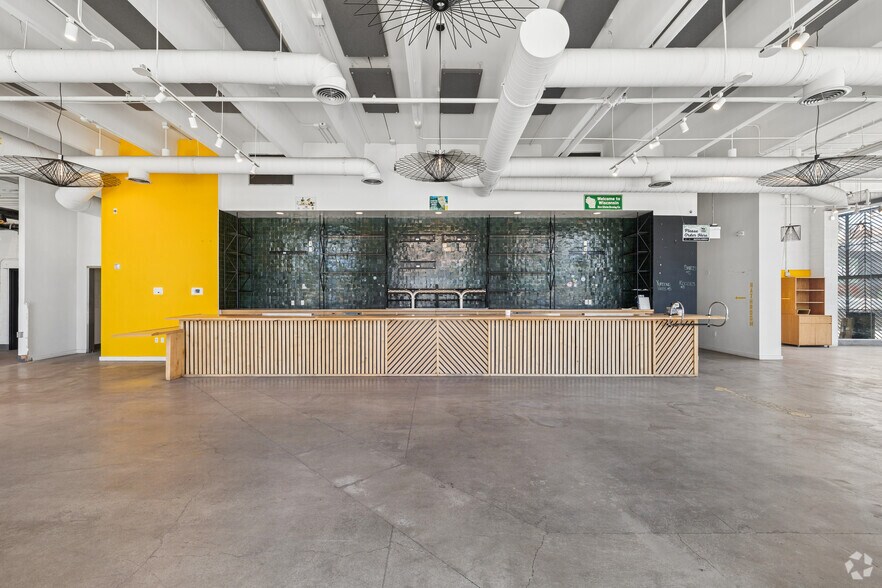 More Photos Of 600 S La Brea Ave, Los Angeles Storefront Retail Residential For Sale