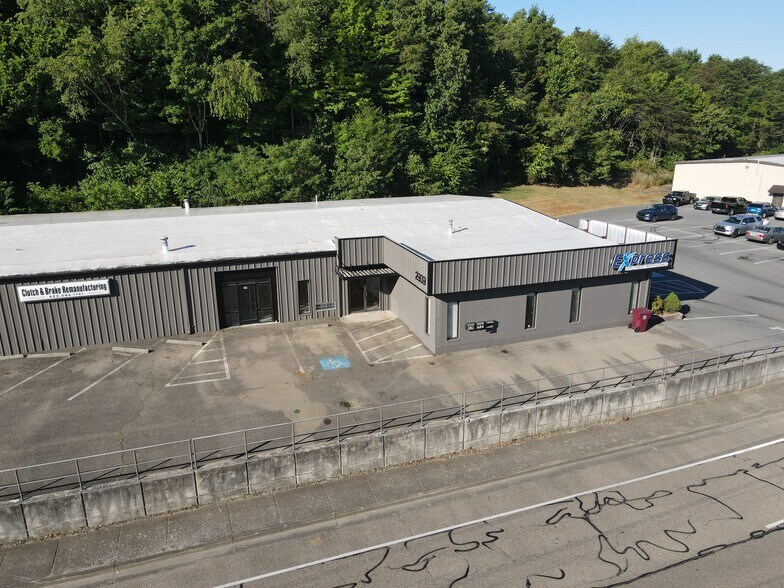 More Photos Of 3017 E Oakland Ave, Johnson City Showroom For Sale