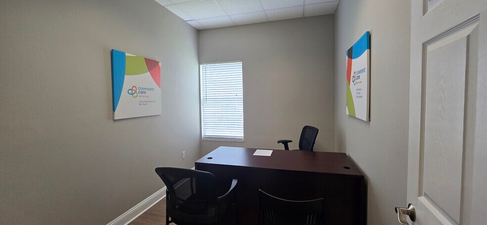 More Photos Of 1307-1309 Providence Rd, Brandon Office For Lease