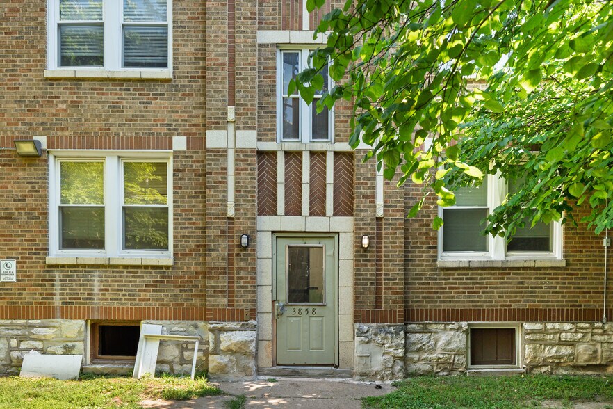 More Photos Of , Saint Louis Multifamily For Sale