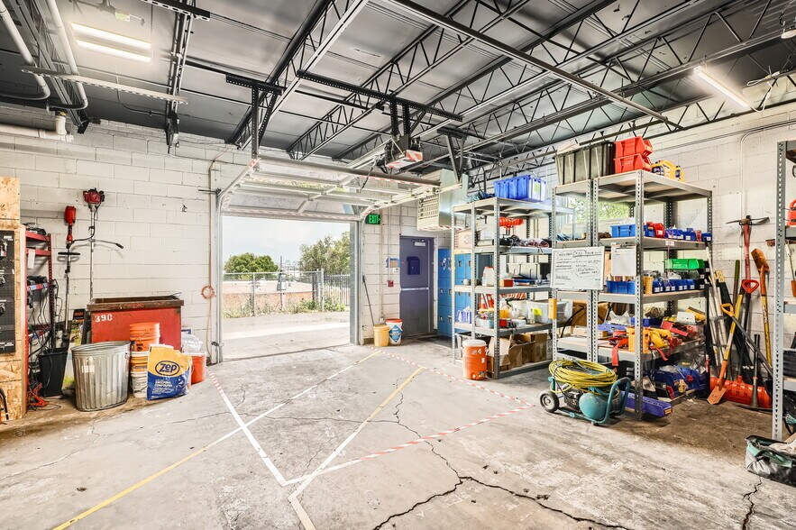 More Photos Of 888 Federal Blvd, Denver Warehouse For Sale