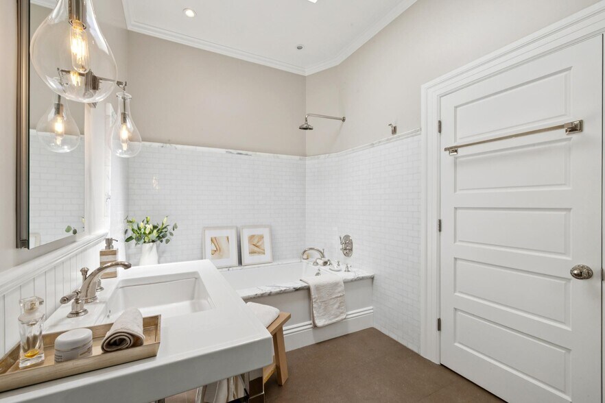 More Photos Of 3463 Sacramento St, San Francisco Storefront Retail Residential For Sale