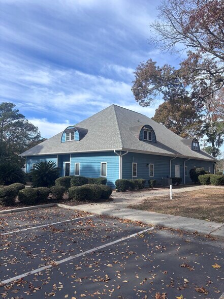 More Photos Of 5905 S Kings Hwy, Myrtle Beach Hotel For Lease