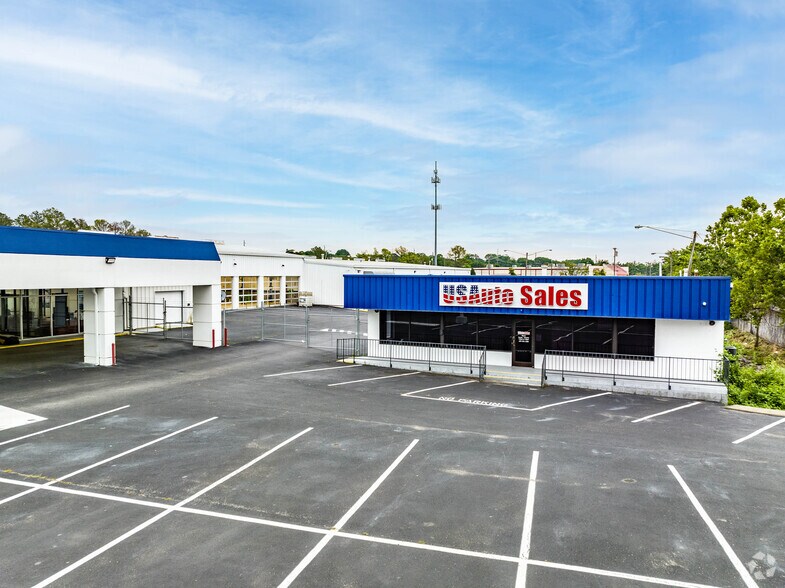 More Photos Of 1809-1811 Gallatin Pike N, Madison Auto Dealership For Lease