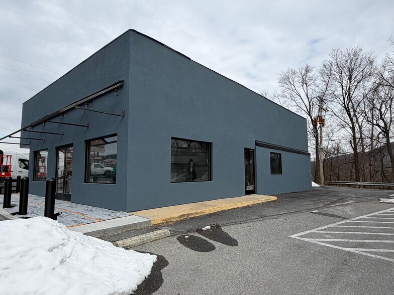 More Photos Of 2851 Perkiomen Ave, Reading General Retail For Sale