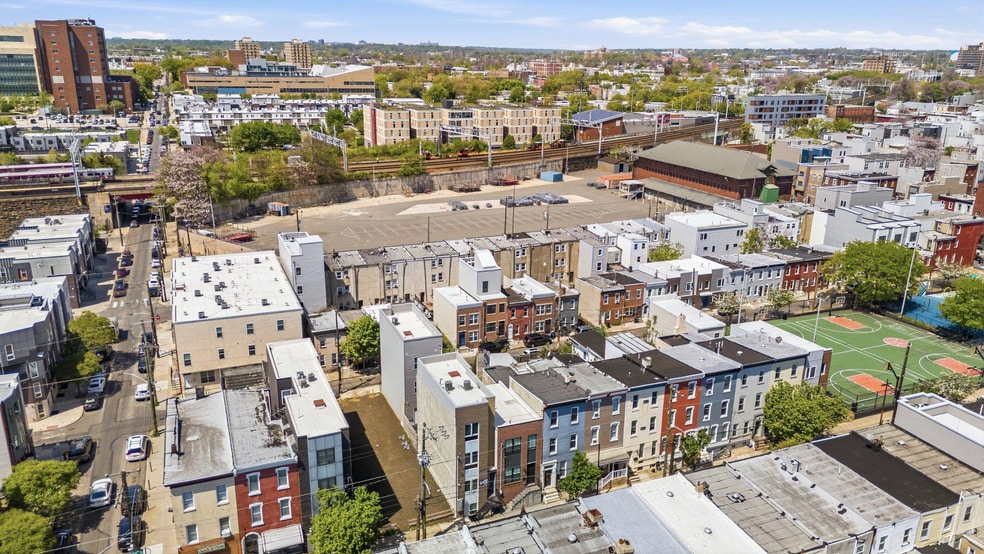More Photos Of 2010 N 8th St, Philadelphia Apartments For Sale
