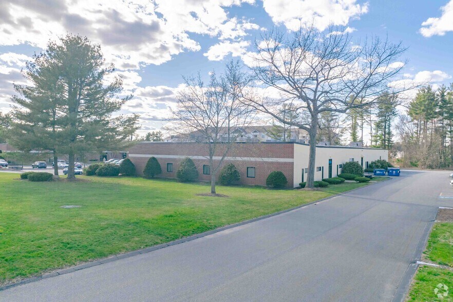 More Photos Of 21 Alpha Rd, Chelmsford Light Manufacturing For Lease