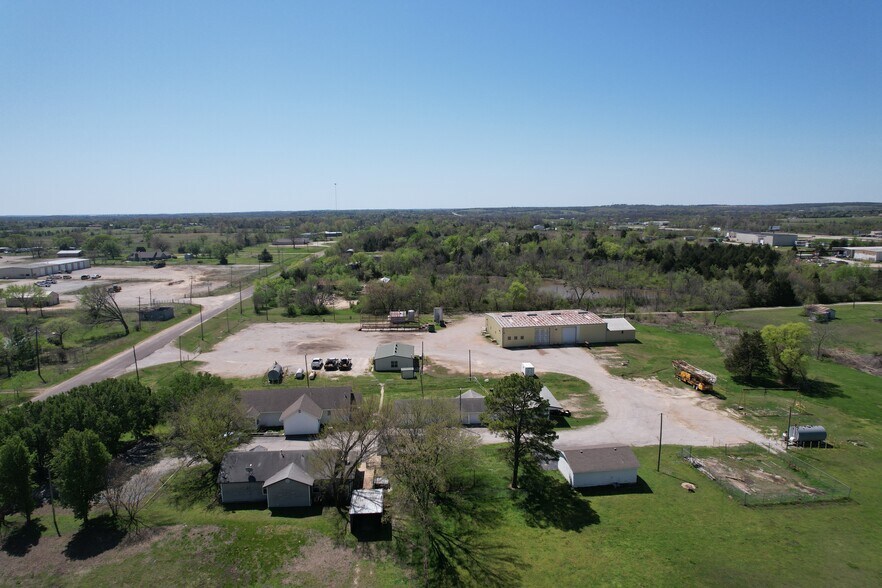 More Photos Of 12525 Old Highway 99, Seminole Warehouse For Sale