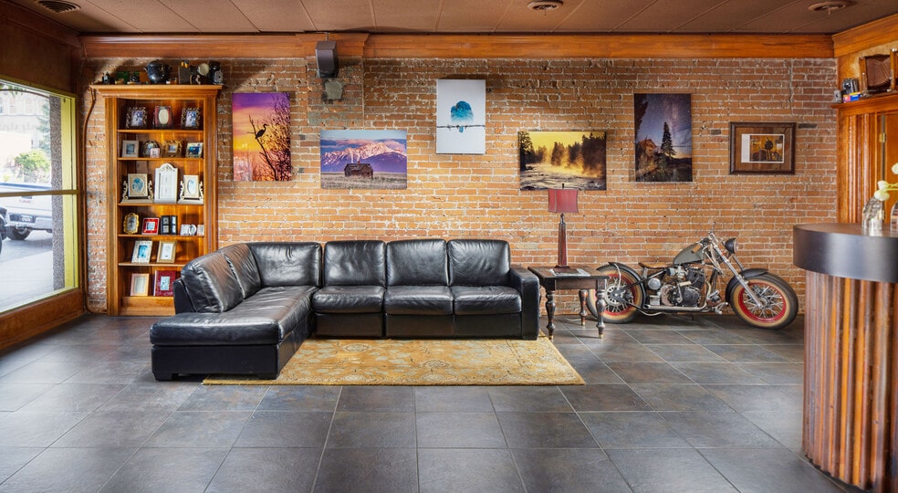 More Photos Of 817 S Higgins Ave, Missoula Storefront Retail Office For Sale